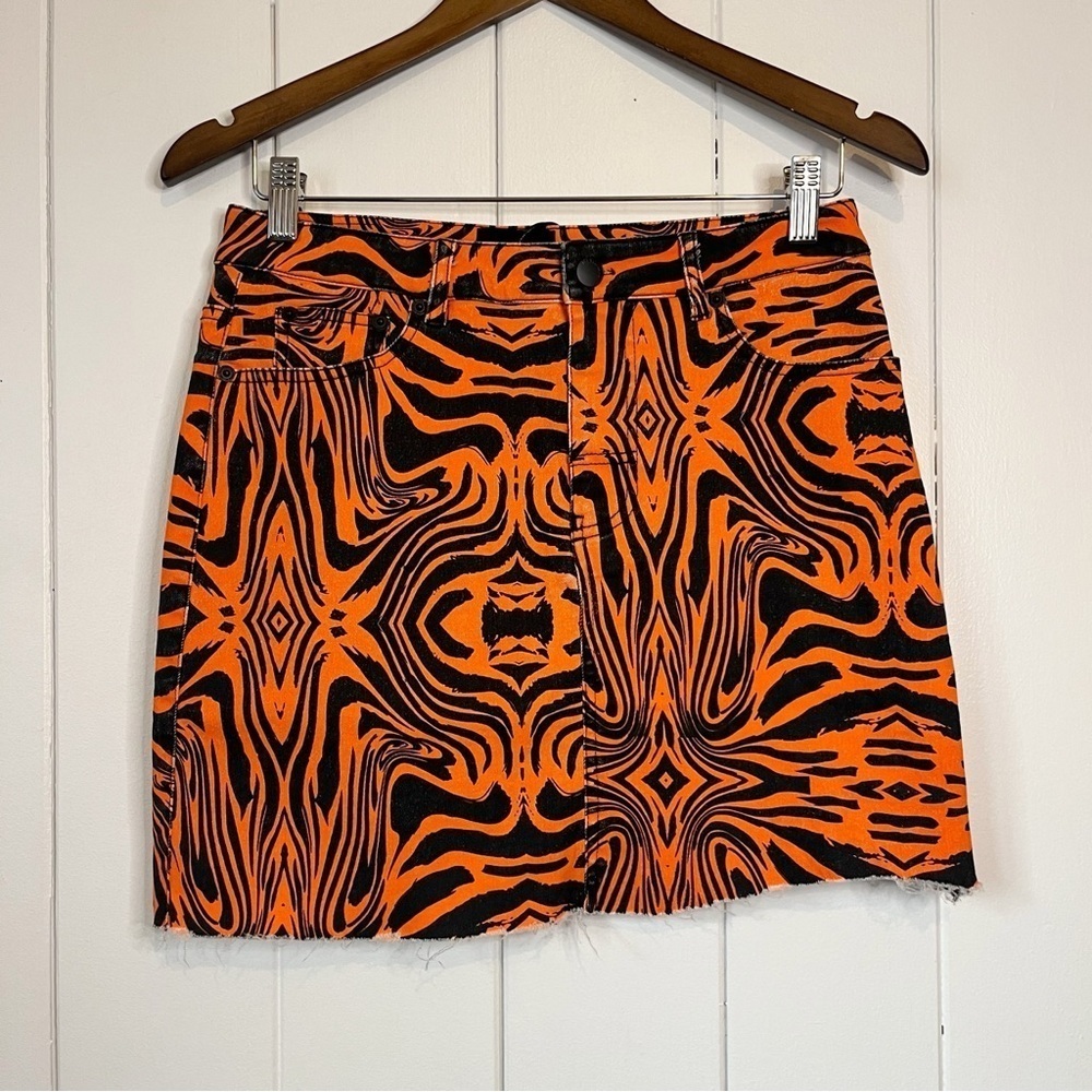 The People VS Orange and Black Abstract Zebra Print Skirt. Size 8.